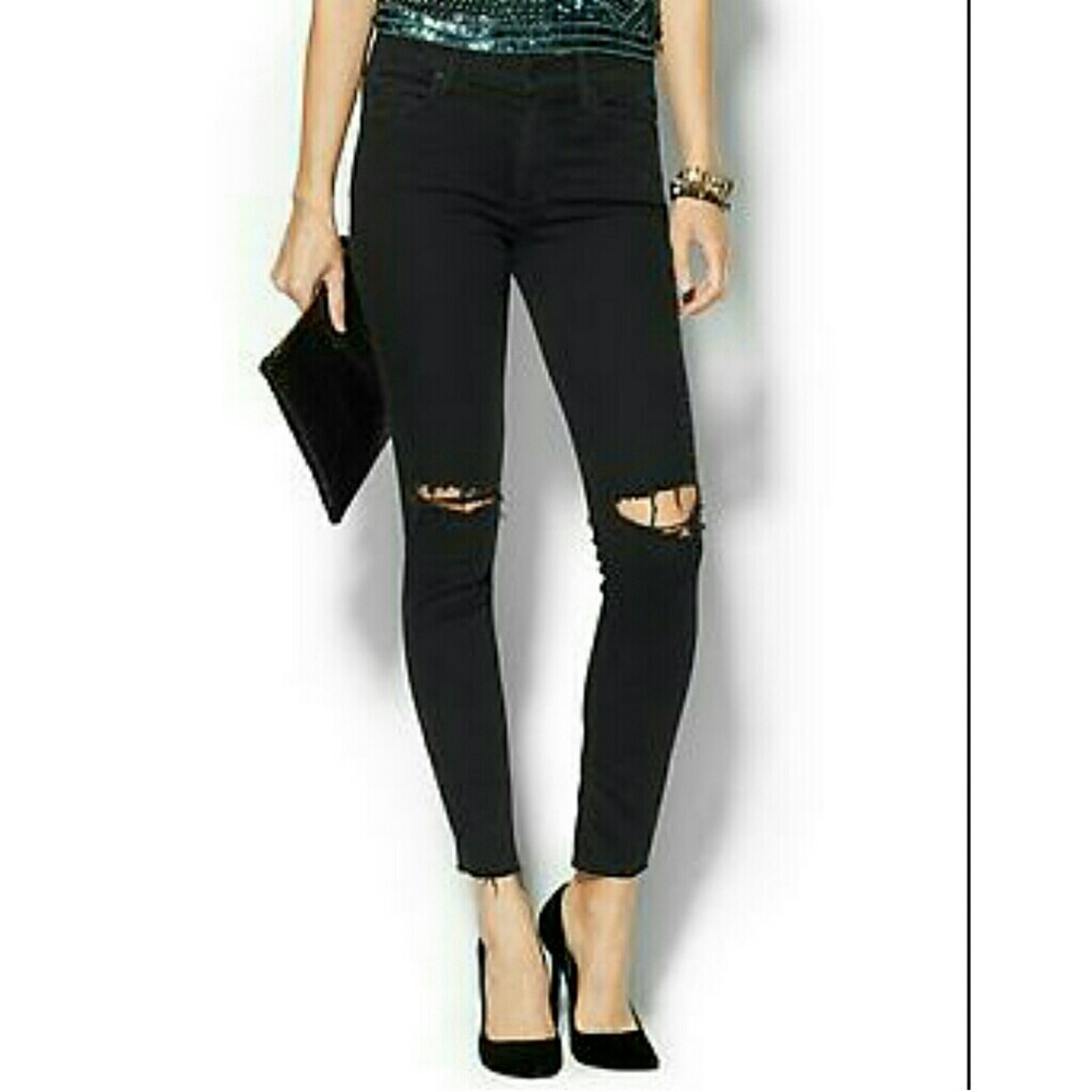 🎉HOST PICK 2/27🎉 MOTHER jeans: Looker Ankle Fray